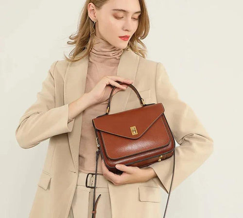 Bolsa Feminina de Couro Legítimo Pequena Verde com Fechamento Hasp Vintage