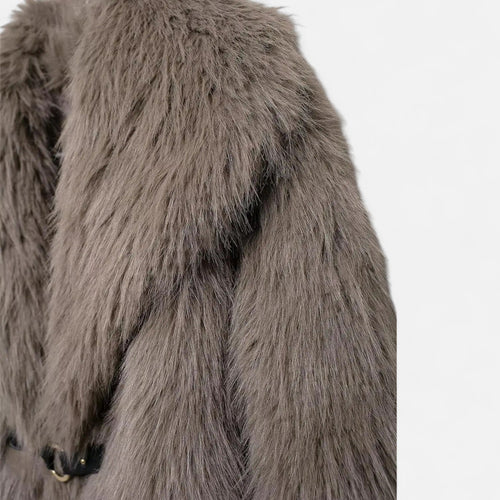 Casaco de Pele Sintética Feminino – Elegância de Rua no Inverno