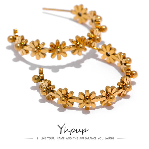 Brinco de Argola Flor Redonda