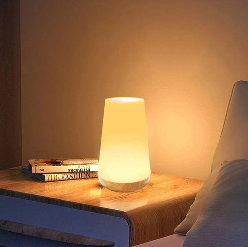 Luminária de mesa TouchLight – Lâmpada LED Portátil com Controle Táctil, Cores Variáveis e Carregamento USB-C