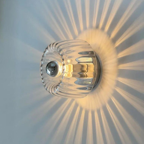 Luminária de parede luxuosa Bauhaus em conjunto contemporâneo (2 peças) com iluminação difusa e design minimalista para lares sofisticados. Prata