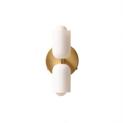 Luminária de parede nórdica de iluminação direcional, com design escandinavo sofisticado e acabamento refinado. Ouro