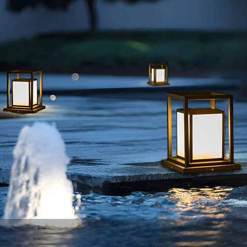 Luminária externa - Poste Solar LED Resistente à Água com Tecnologia Lumosolar