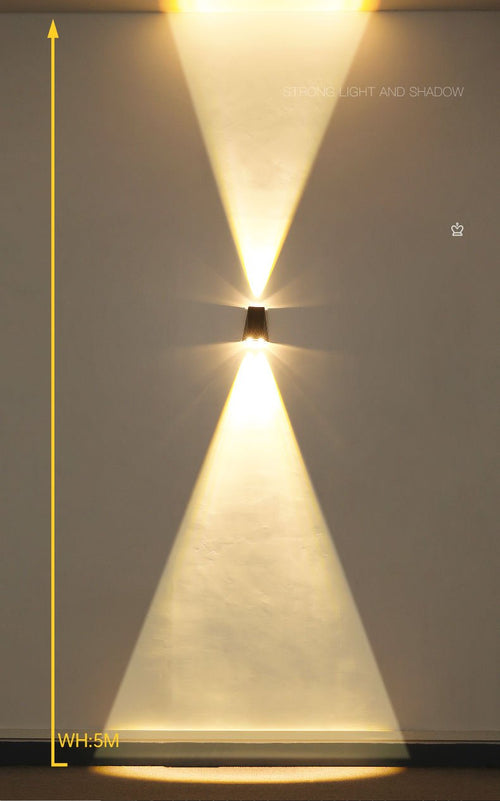 Luminária externa solar LED para parede