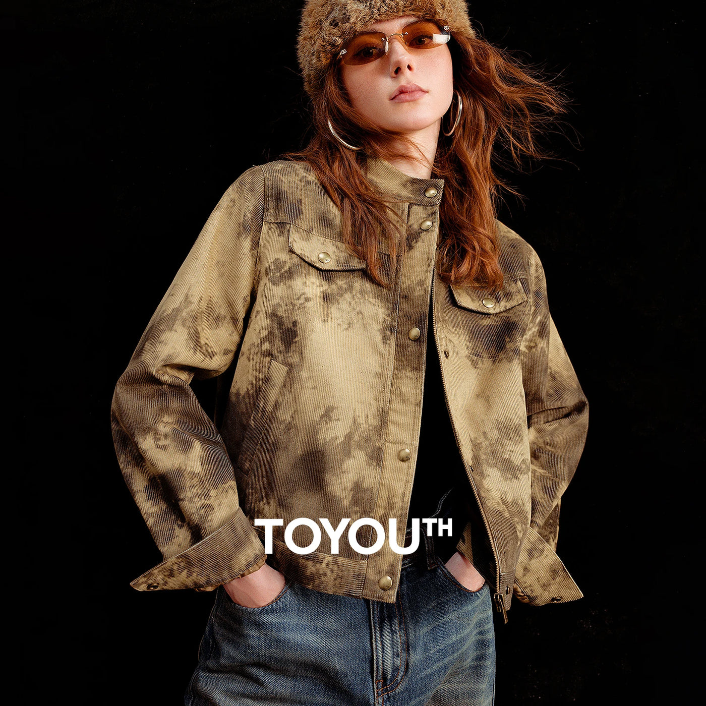 Jaqueta Feminina de Cotelê Tie Dye com Gola Alta