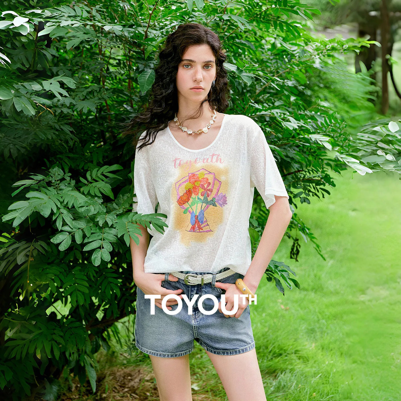 Camiseta Feminina de Algodão com Estampa Buquê