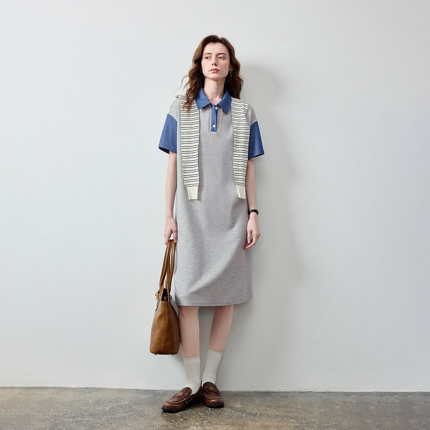 Vestido Polo Curto Jeans com Recortes