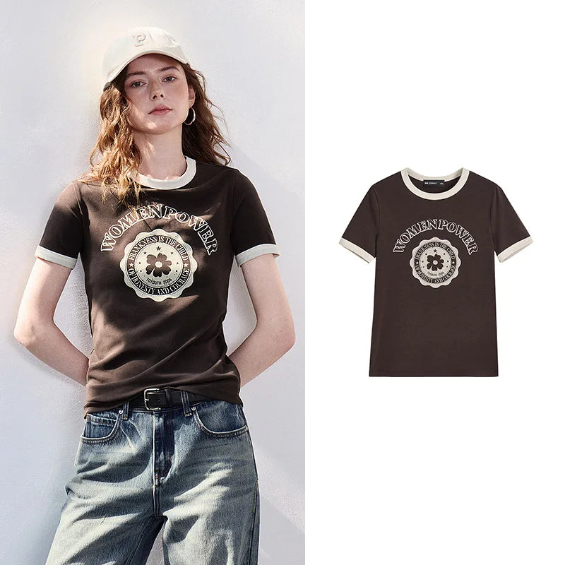 Camiseta Feminina de Liocel e Algodão com Estampa Floral Retrô