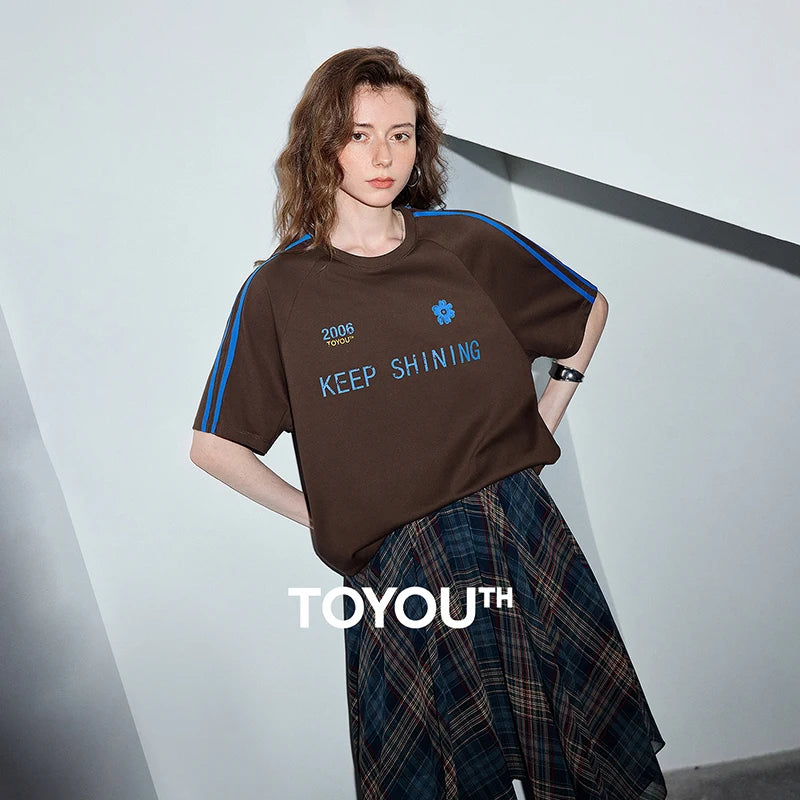 Camiseta Feminina Raglan Oversized com Estampa de Letras