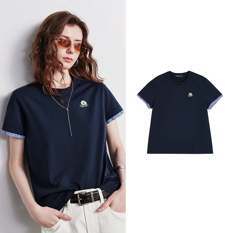 Camiseta Feminina Xadrez de Algodão com Bordado Floral