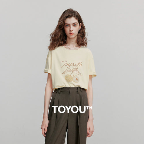 Camiseta Feminina de Algodão com Bordado Cereja e Paetê