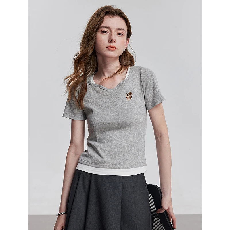Camiseta Feminina Efeito Duas Peças Manga Curta
