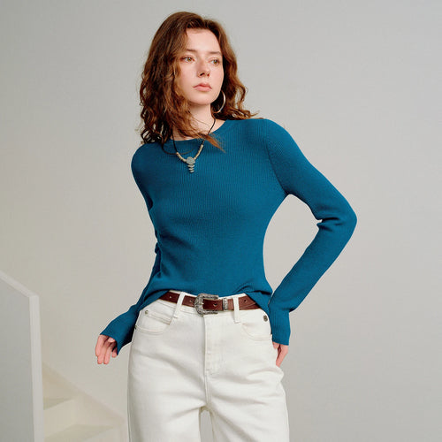Suéter Minimalista de Lã com Modelagem Ajustada