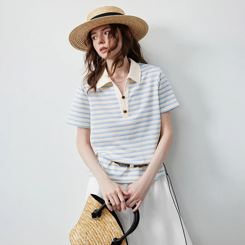 Camiseta Polo Feminina Vazado Listrada Estilo Náutico