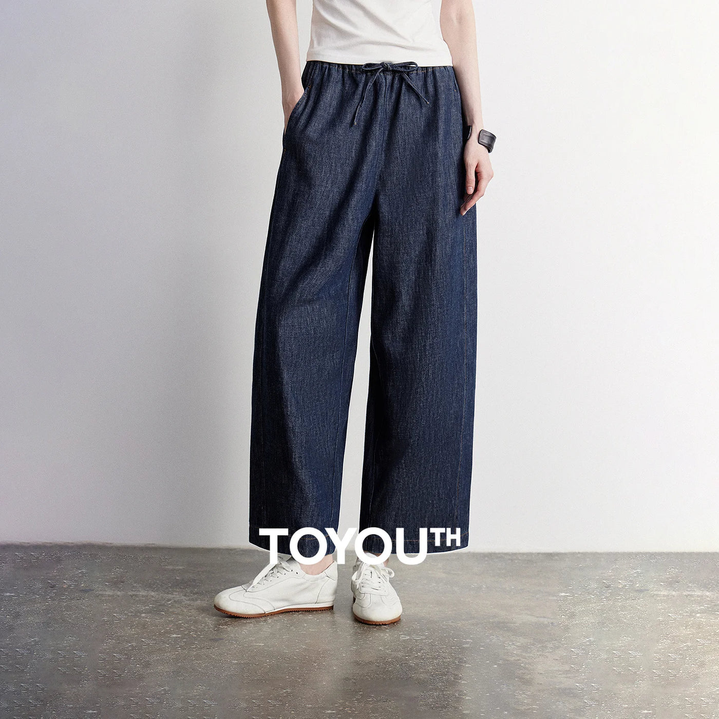 Calça Jeans Feminina Barrel de Algodão e Linho