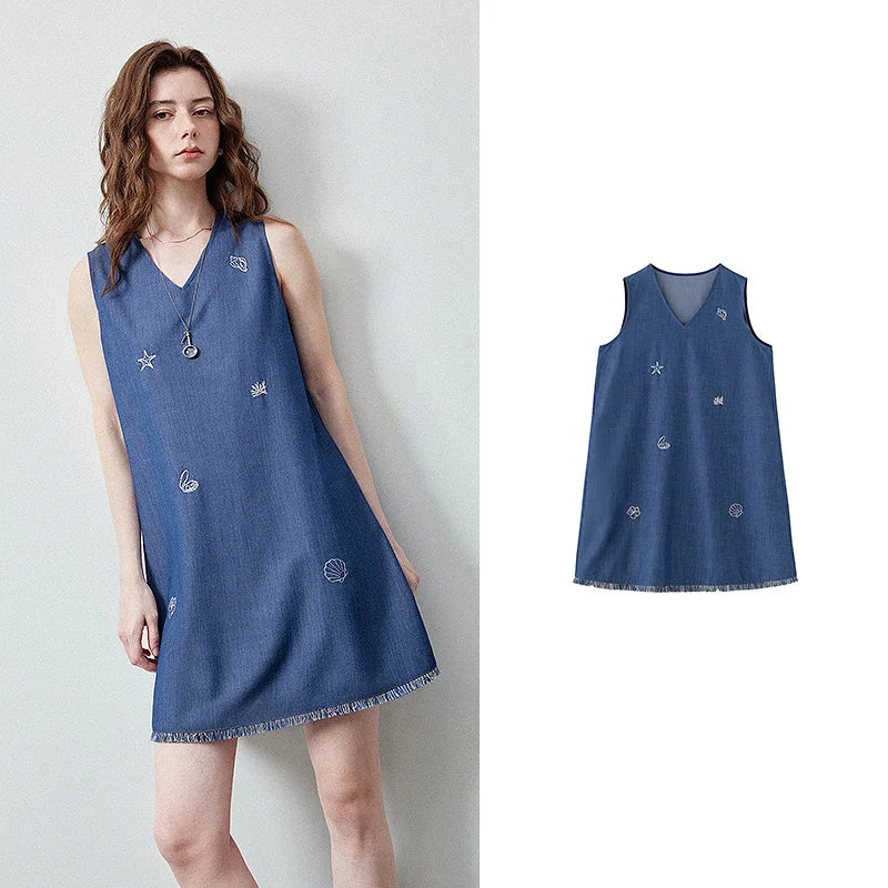 Vestido Curto Efeito Jeans com Decote V