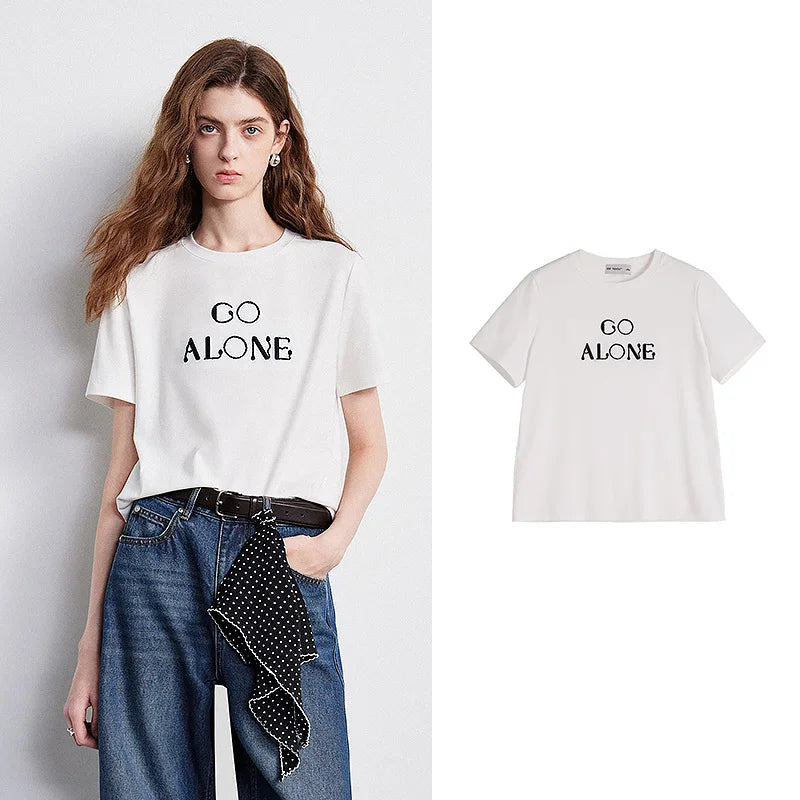 Camiseta Feminina de Algodão com Bordado 3D de Letras