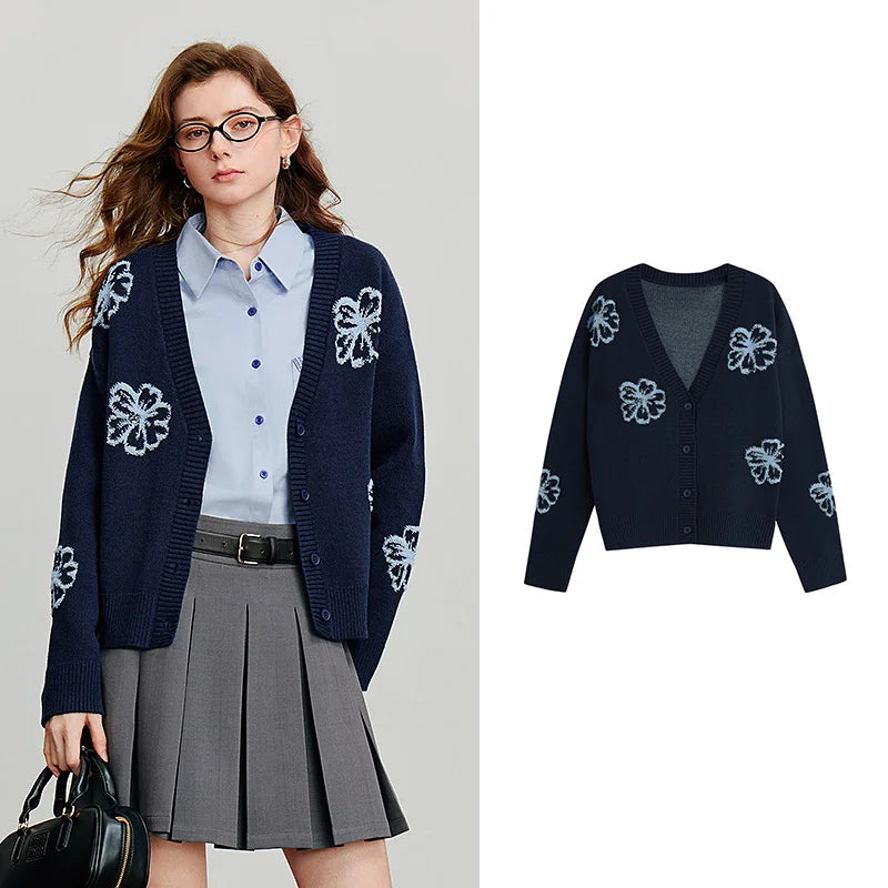 Cardigan Feminino Verde Aveludado com Decote V