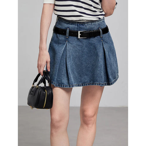 Shorts Jeans Feminino com Faixa e Caimento Solto