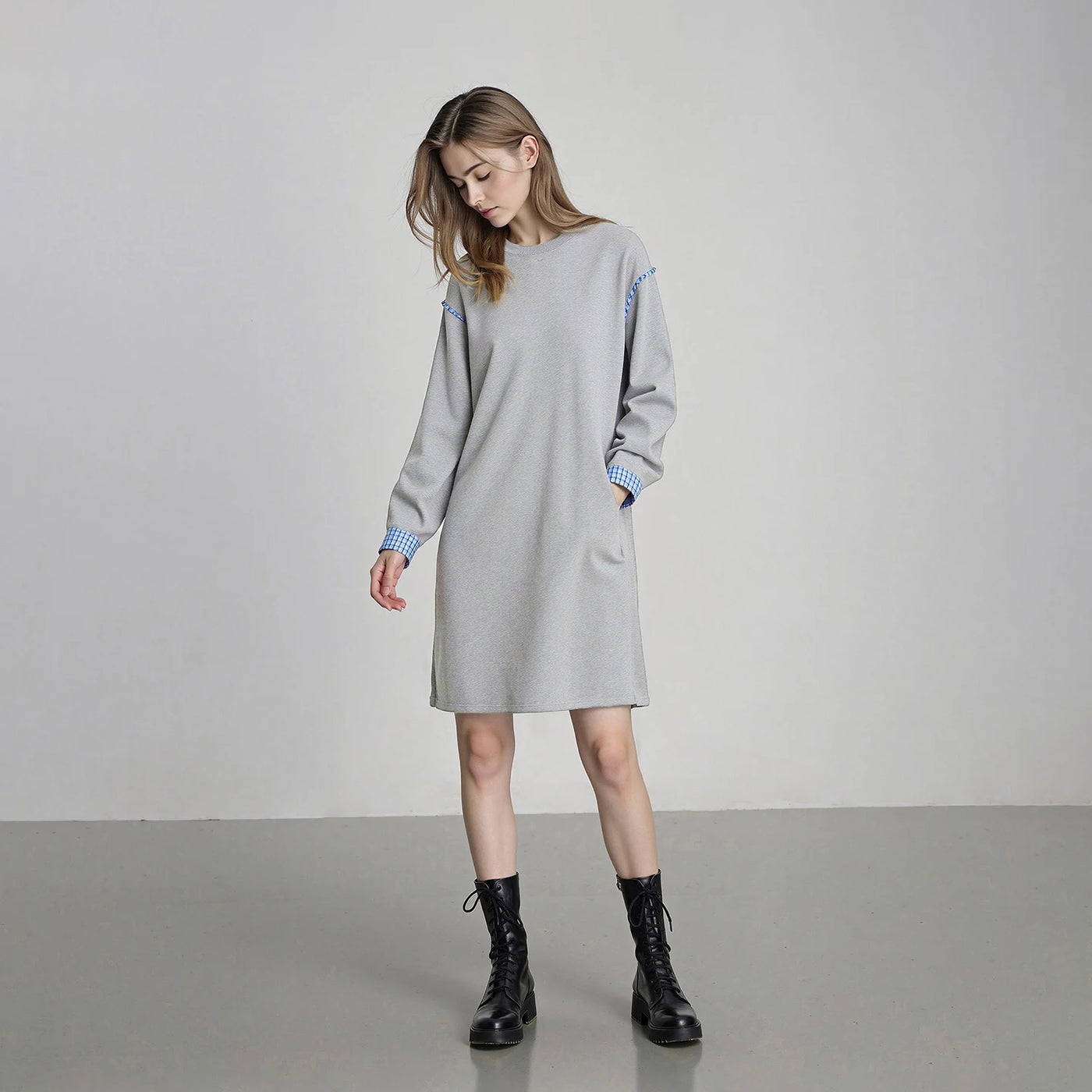 Vestido Moletom Midi Cinza com Xadrez e Forro Quente