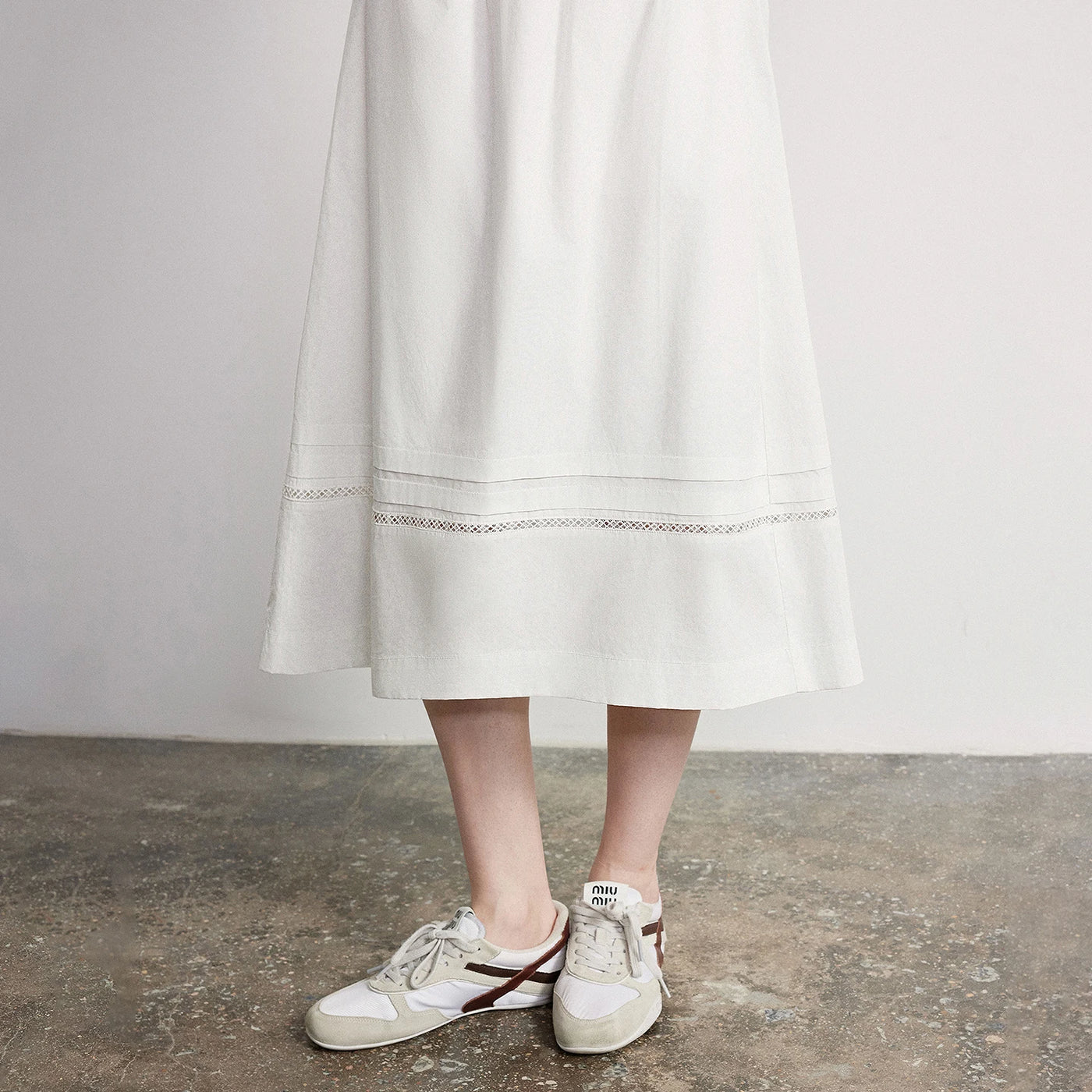 Saia Midi Feminina com Renda Patchwork Evasê