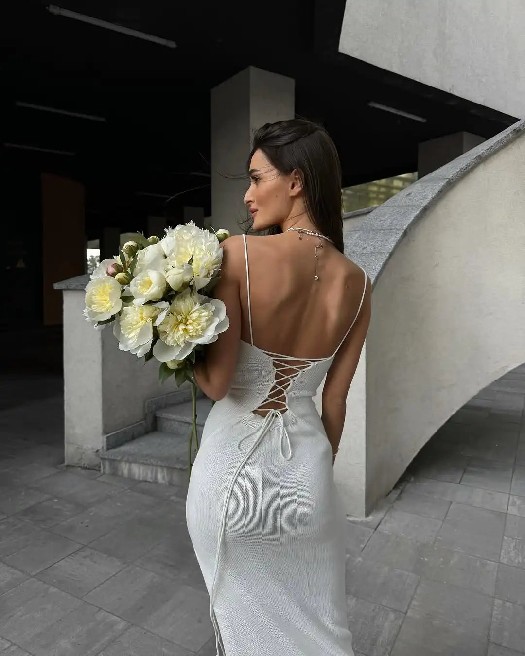 Vestido Longo Feminino de Tricô Bandagem com Costas Abertas
