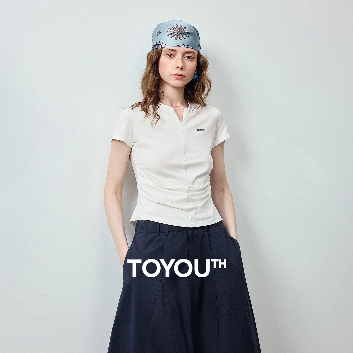 Camiseta Feminina de Modal com Decote Duplo