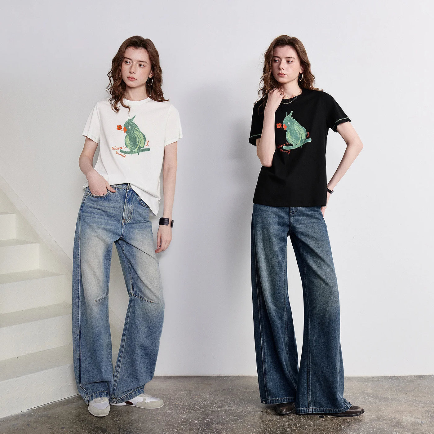 Camiseta Feminina 100% Algodão Color Block com Papagaio