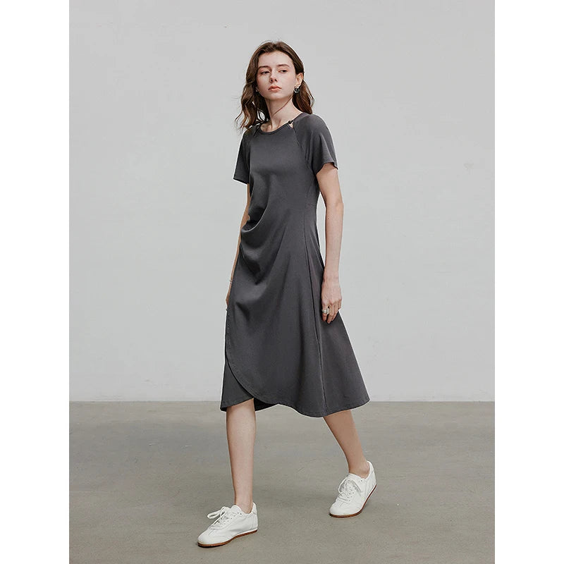 Vestido Midi Ajustado com Aplicações