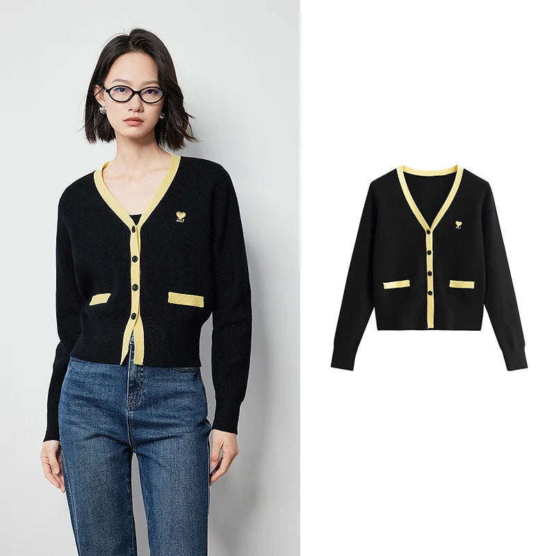 Cardigan Feminino de Lã com Decote V e Cintura Marcada