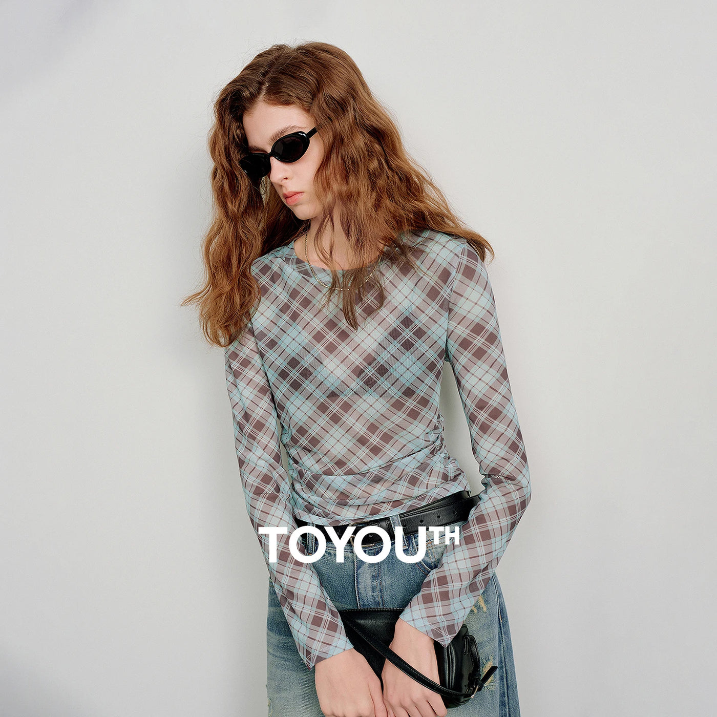 Blusa Feminina de Tule Estampado com Cintura Marcada