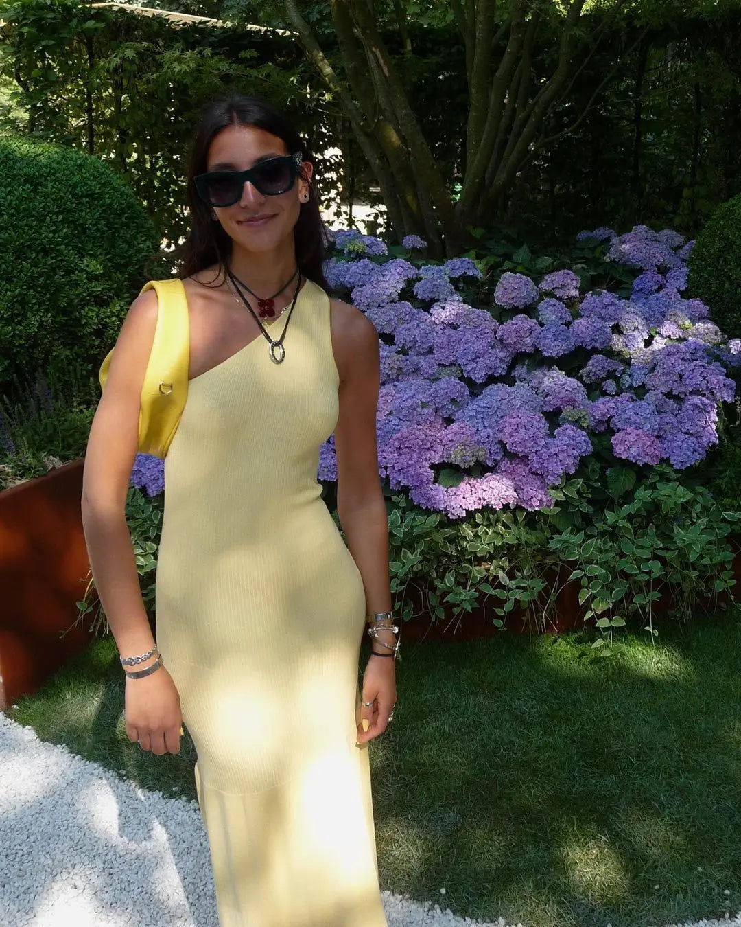 Vestido Midi Feminino de Tricô Assimétrico com Drapeado