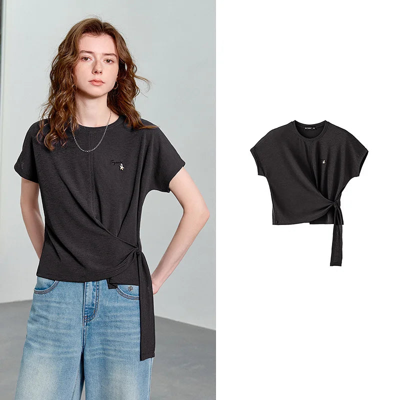 Blusa Feminina Assimétrica com Amarração e Estampa Estrela do Mar