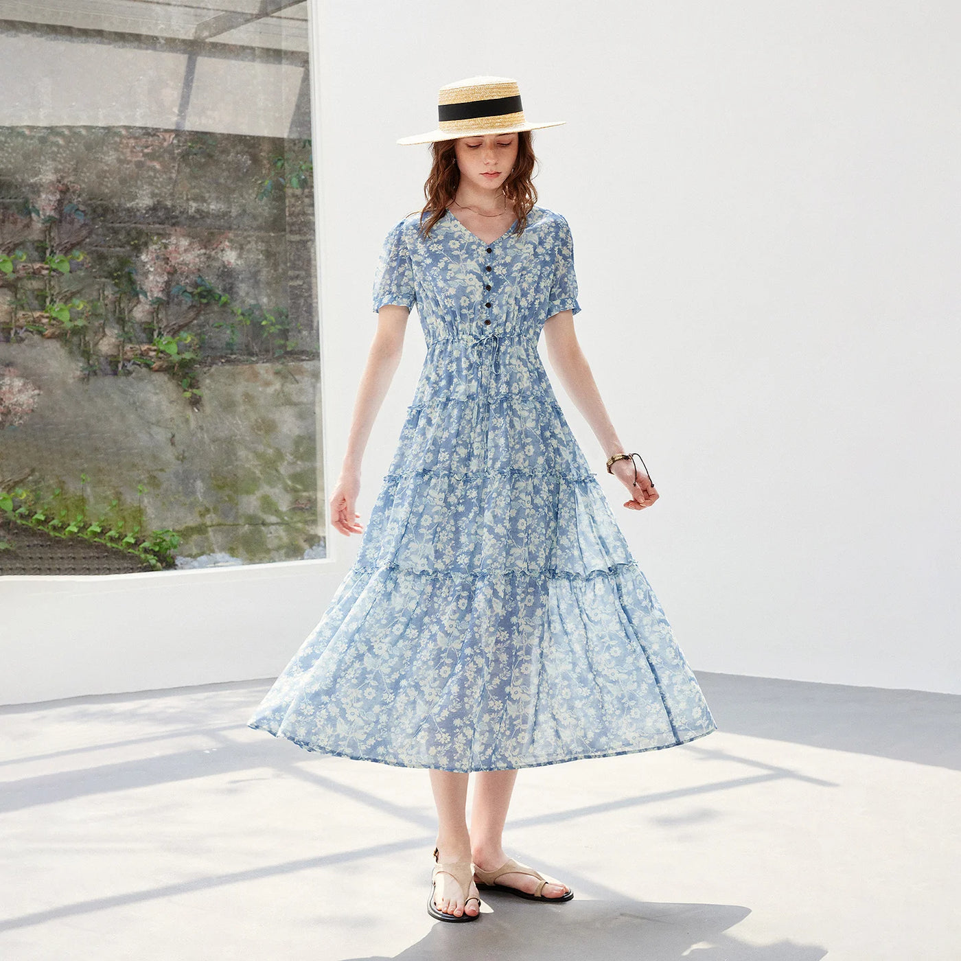 Vestido Longo de Chiffon Floral com Decote V