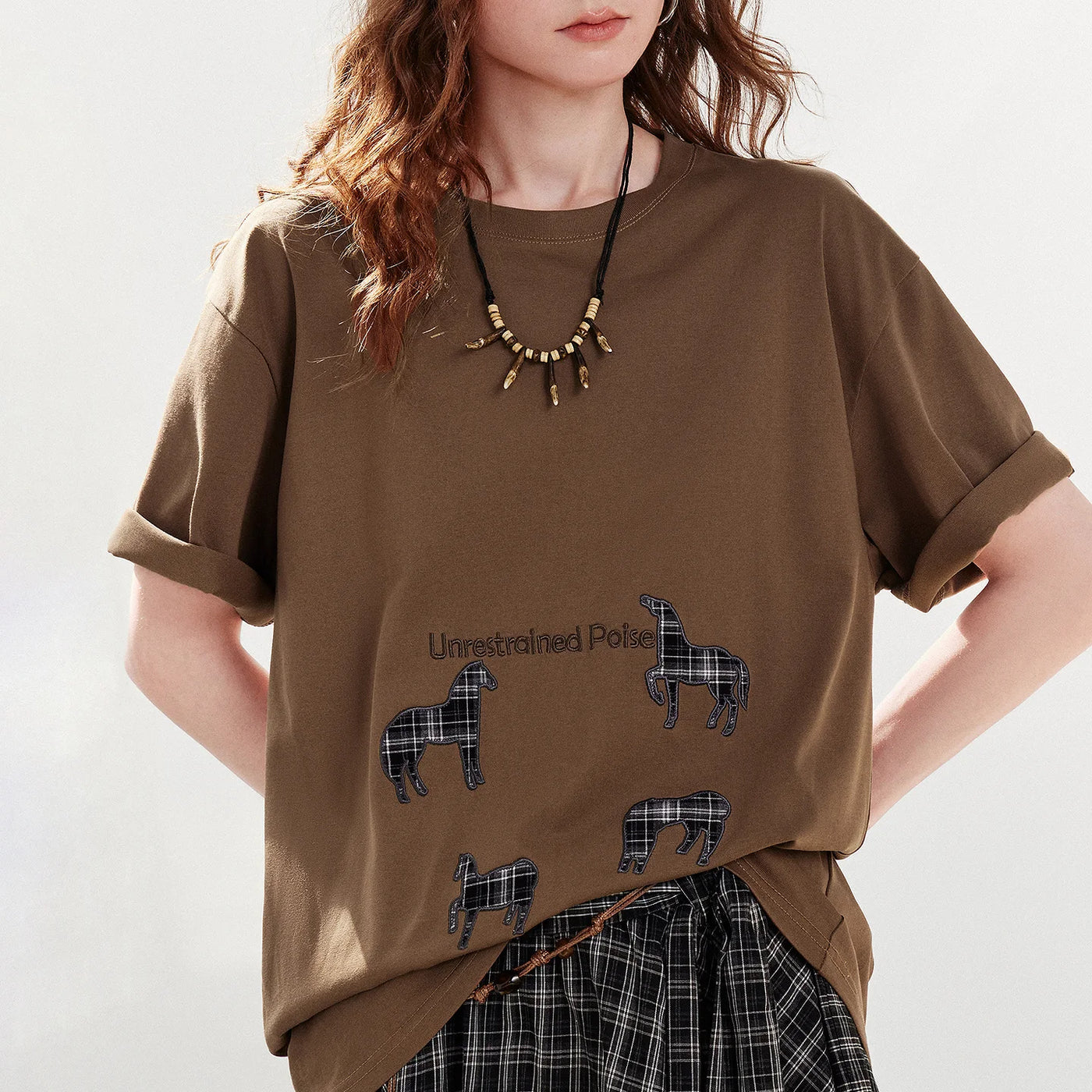 Camiseta Feminina Xadrez de Algodão com Bordado Cavalo