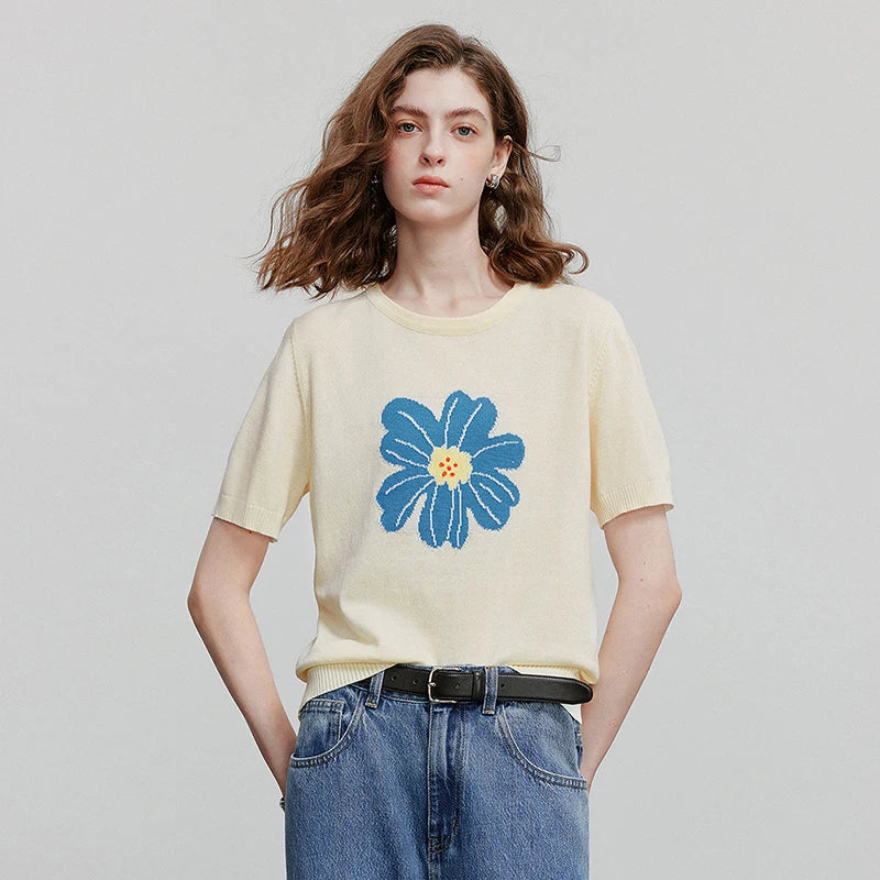 Blusa Feminina de Tricô Floral Manga Curta