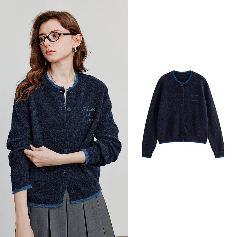 Cardigan Feminino Color Block com Bordado de Letras