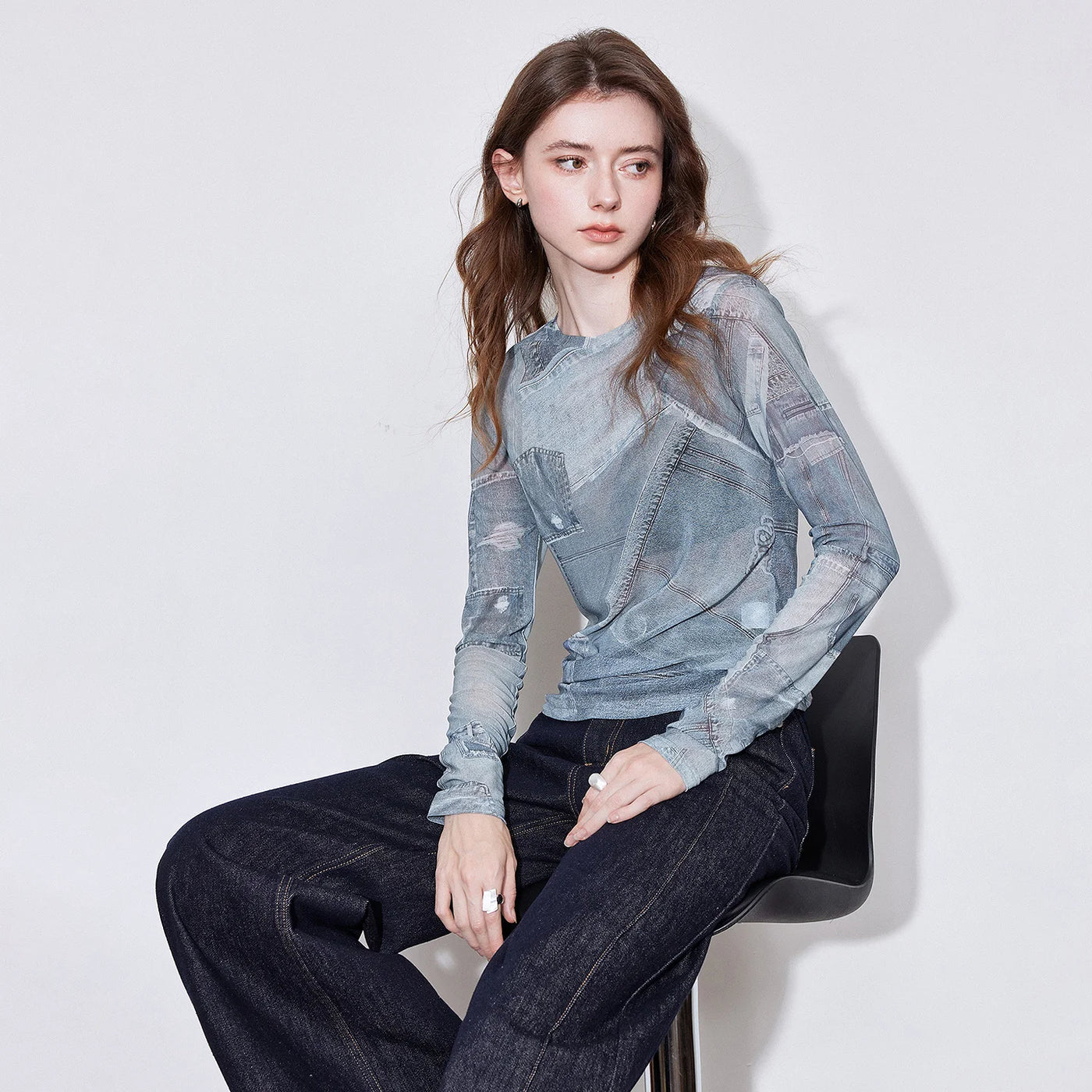 Blusa Feminina de Tule Manga Longa com Patchwork Jeans