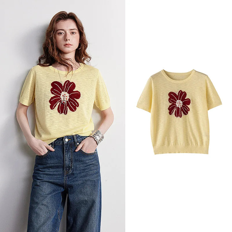 Blusa Feminina de Tricô Jacquard Floral Manga Curta