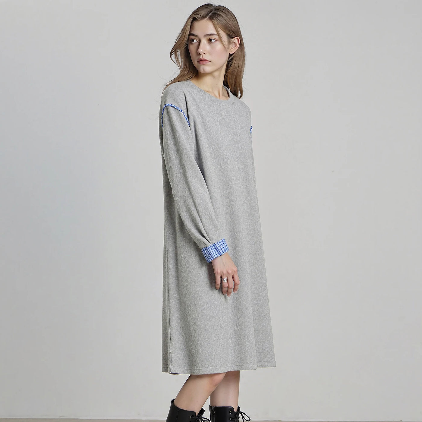 Vestido Moletom Midi Cinza com Xadrez e Forro Quente