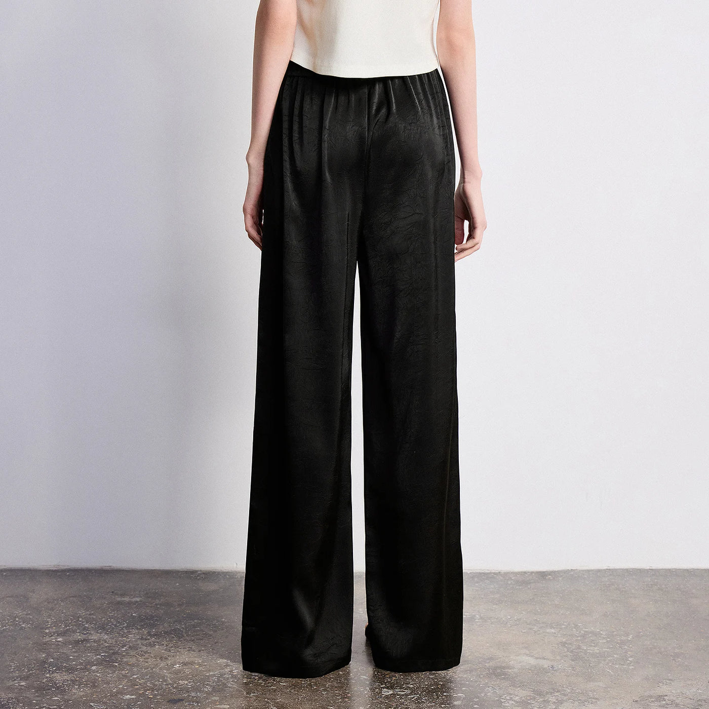 Calça Pantalona Feminina Acetinada Cintura Alta