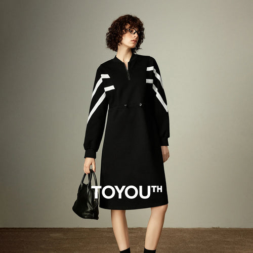 Vestido Esportivo Longo Preto com Listras