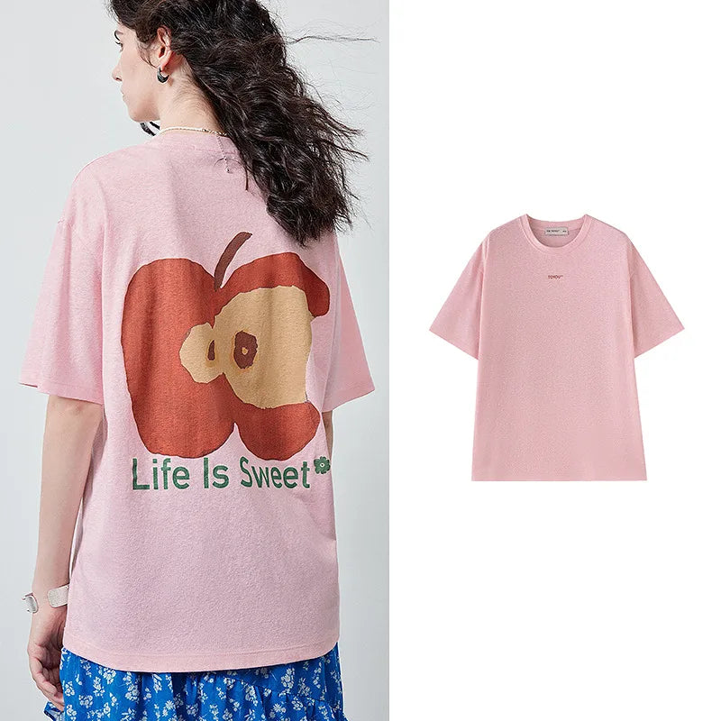 Camiseta Feminina Oversized com Estampa Maçã e Efeito Neve