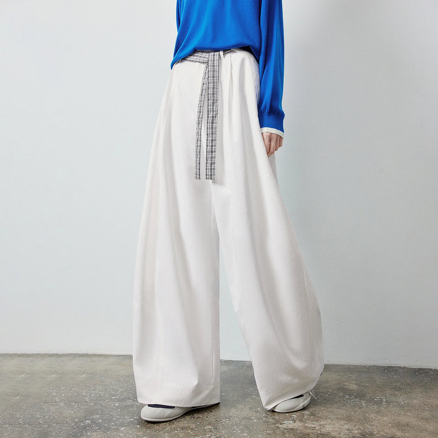 Calça Alfaiataria Feminina Wide Leg com Cinto