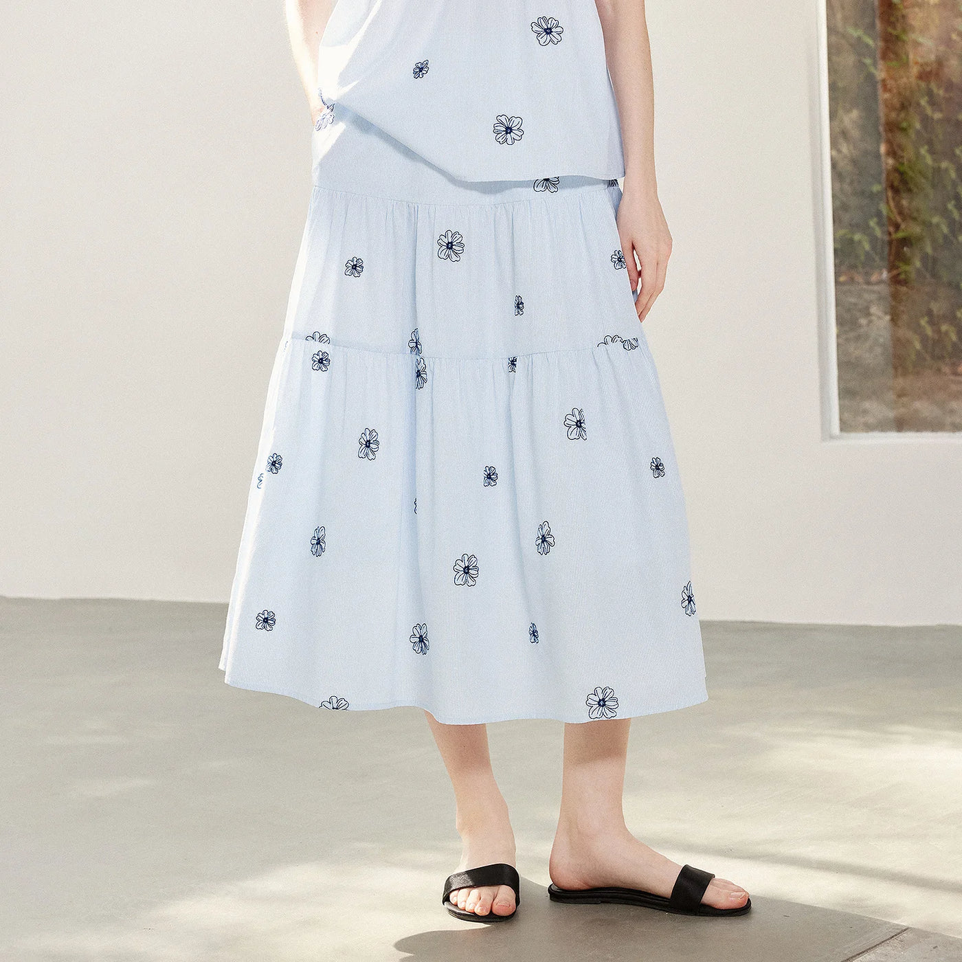 Saia Longa Feminina Floral em Camadas