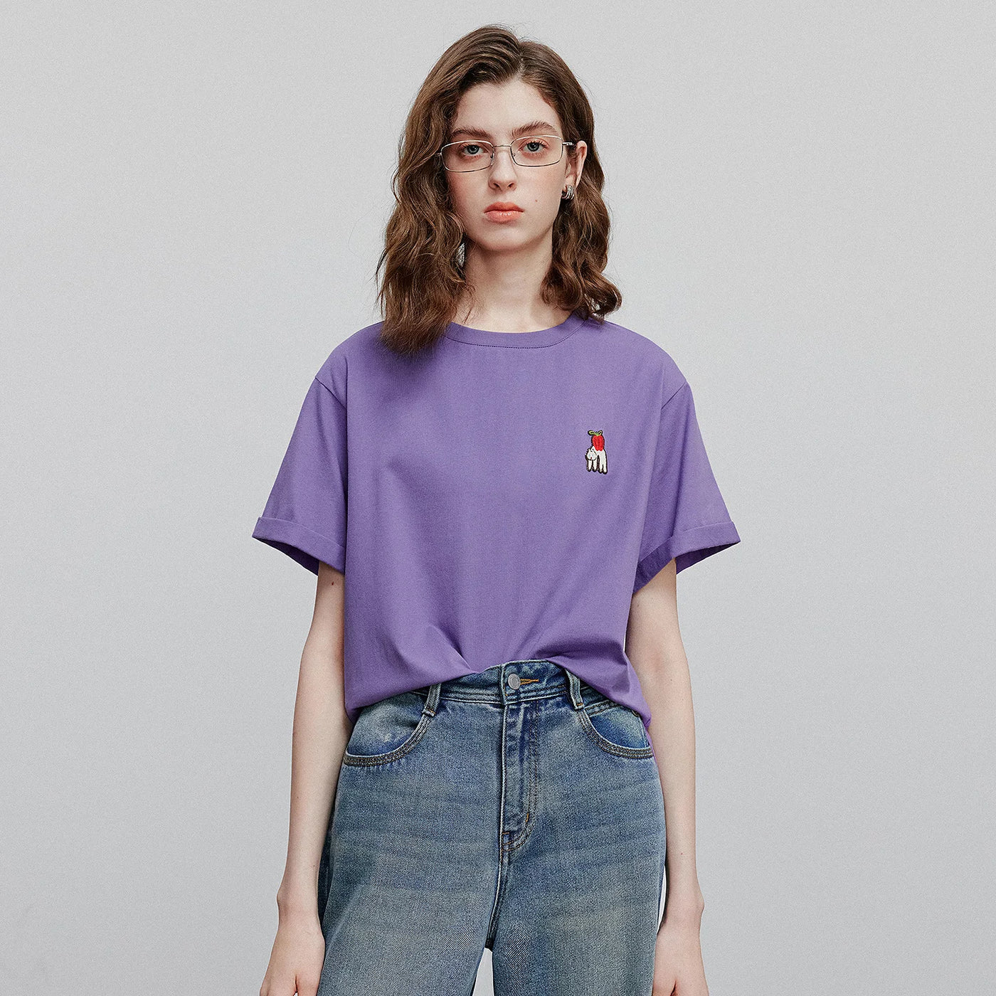 Camiseta Feminina 100% Algodão com Barra Assimétrica
