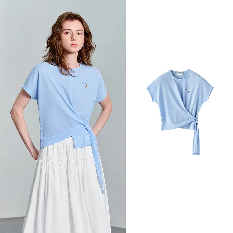 Blusa Feminina Assimétrica com Amarração e Estampa Estrela do Mar