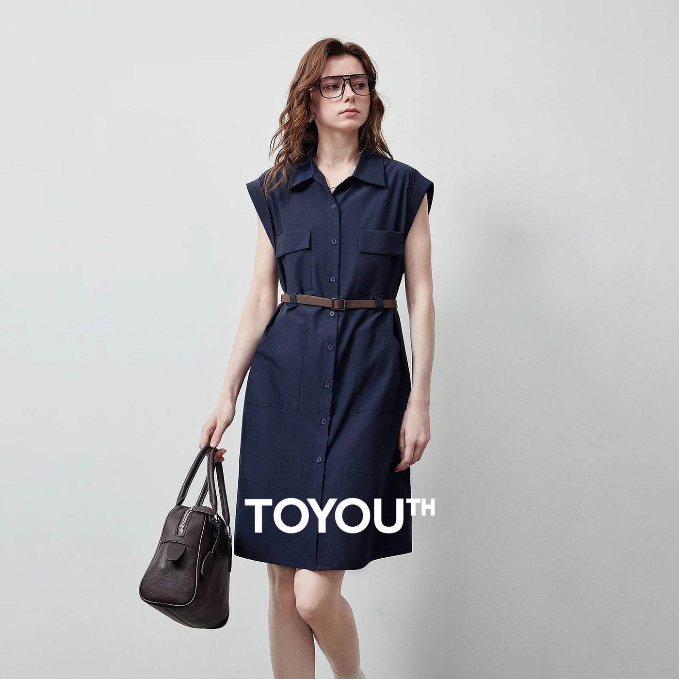 Vestido Chemise Curto Azul-Marinho com Botões