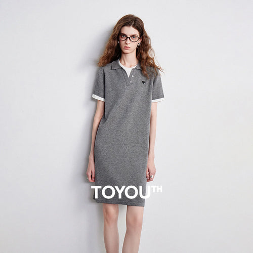 Vestido Polo Curto em Malha com Recortes