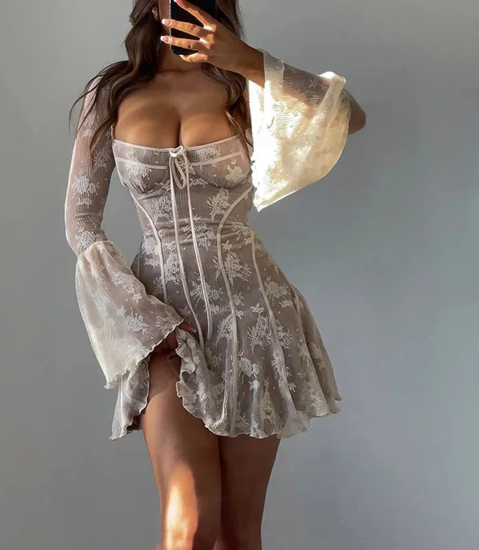 Vestido Curto Feminino Corset com Renda e Decote Quadrado